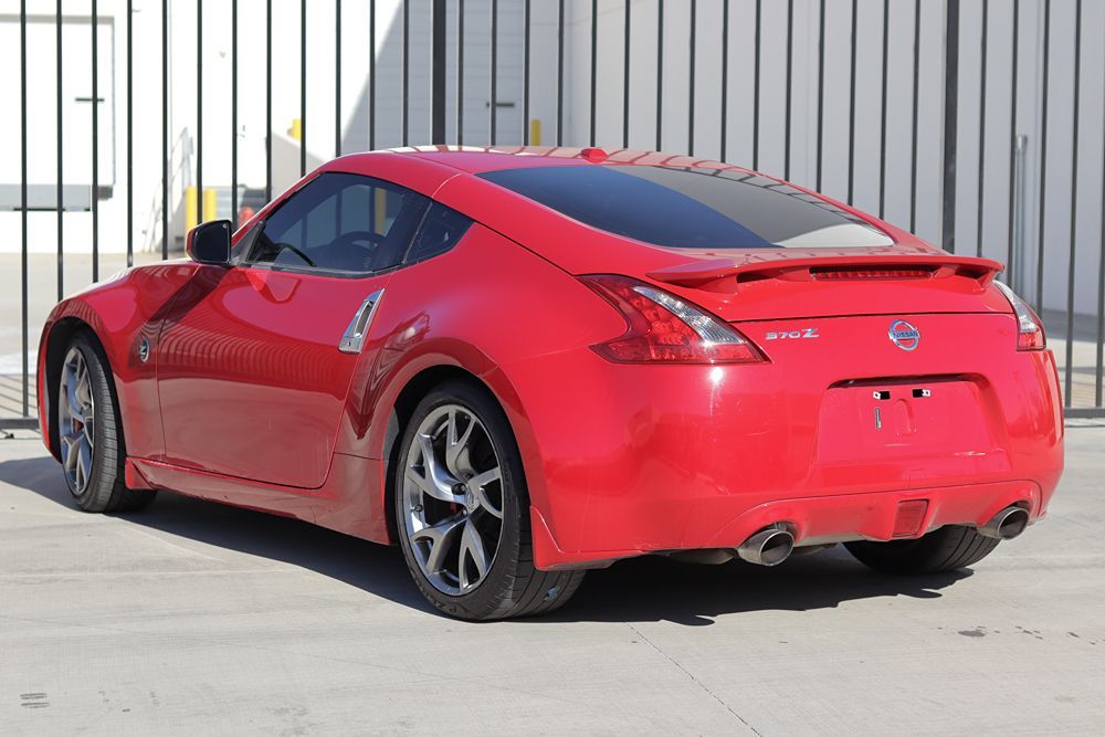 2015 Nissan 370Z Coupe Sport Tech photo 4