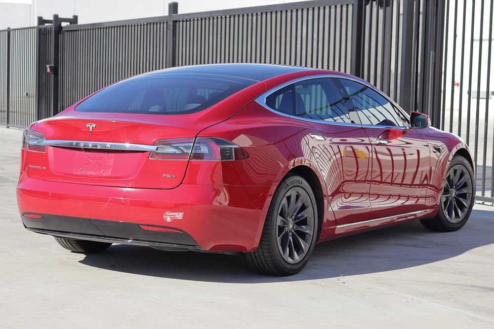 2018 Tesla Model S 75D photo 6