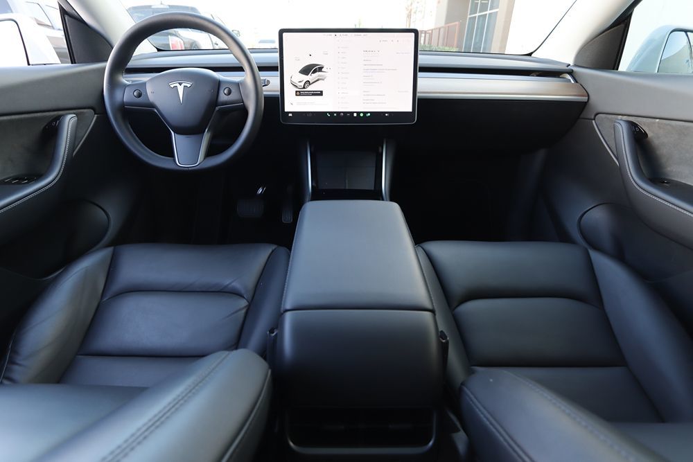 2020 Tesla Model Y Long Range photo 13