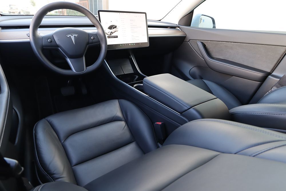 2020 Tesla Model Y Long Range photo 12