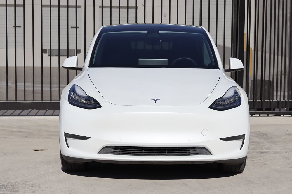 2020 Tesla Model Y Long Range photo 2