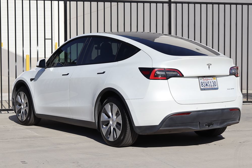 2020 Tesla Model Y Long Range photo 4