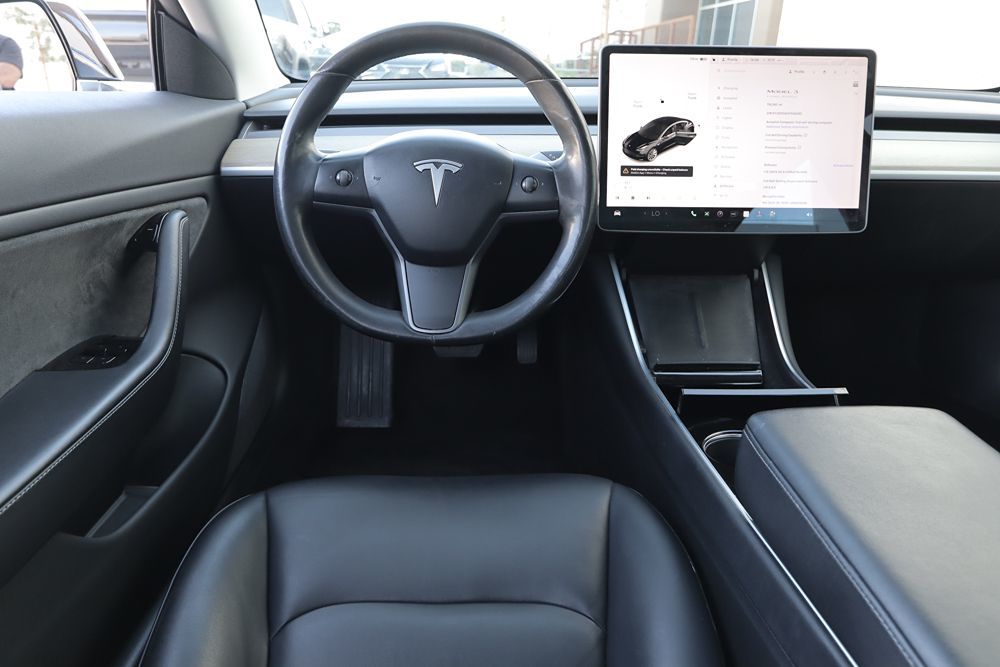 2018 Tesla Model 3 Long Range photo 11