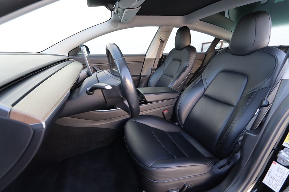 2018 Tesla Model 3 Long Range photo 9