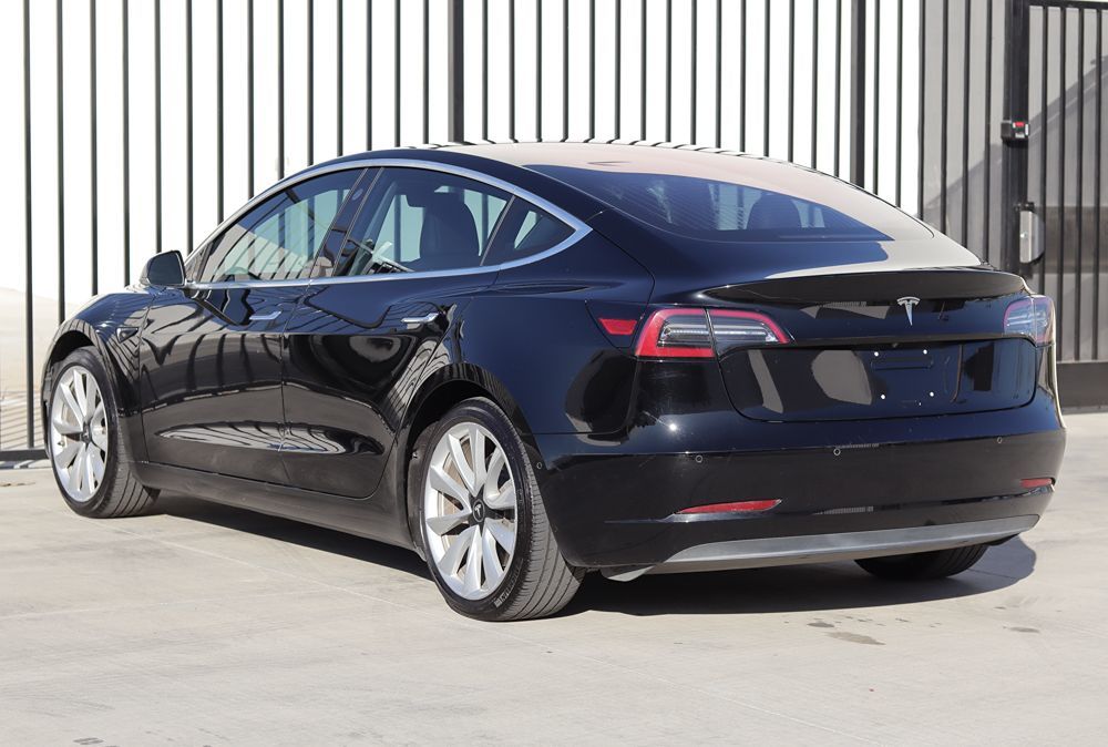 2018 Tesla Model 3 Long Range photo 5