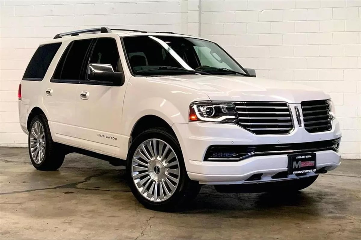 2017 Lincoln Navigator Select