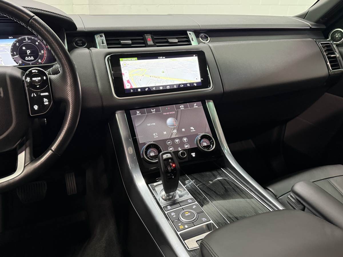 2020 Land Rover Range Rover Sport HSE photo 13