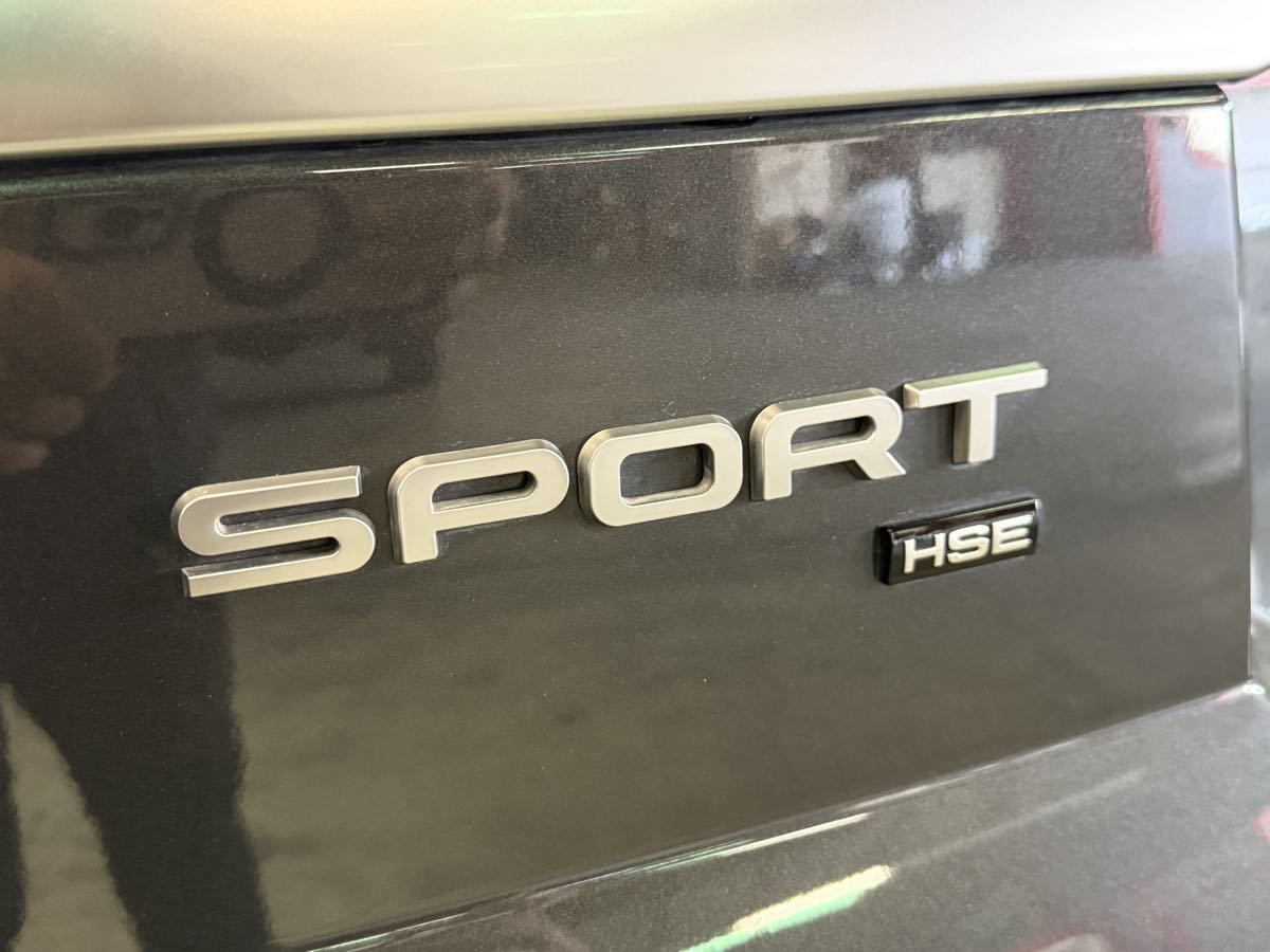 2020 Land Rover Range Rover Sport HSE photo 23