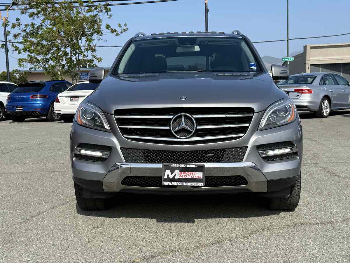 2015 Mercedes Benz ML 4MATIC 350 photo 2