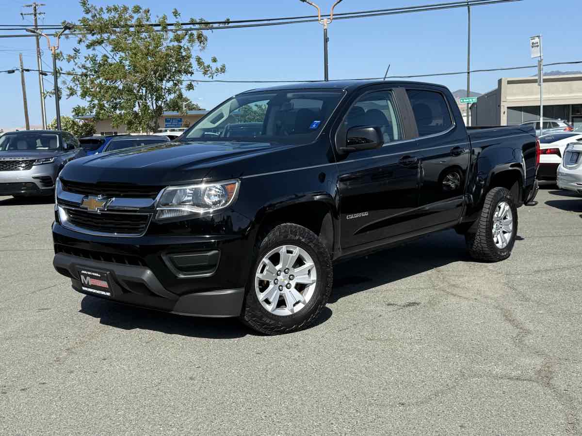 2018 Chevrolet Colorado LT photo 3