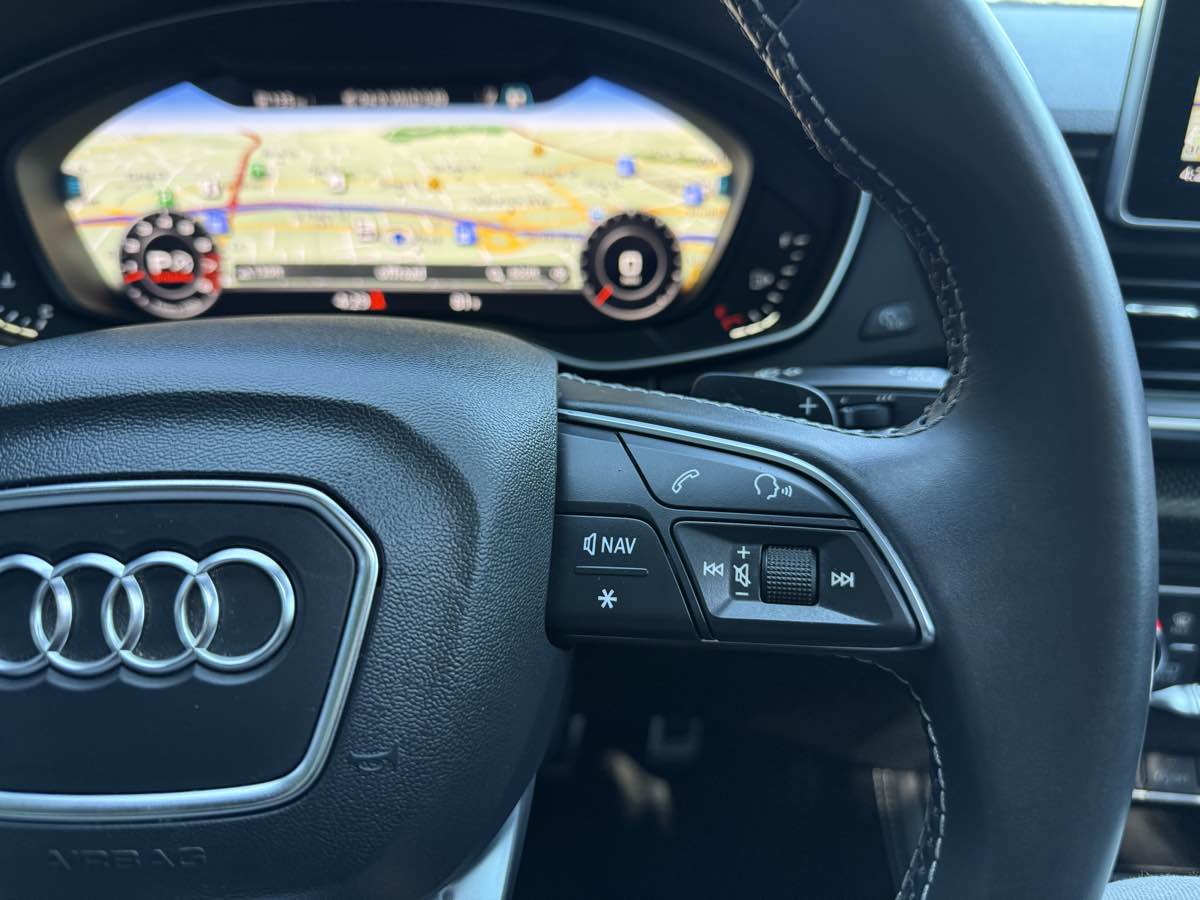 2018 Audi SQ5 Premium Plus photo 16