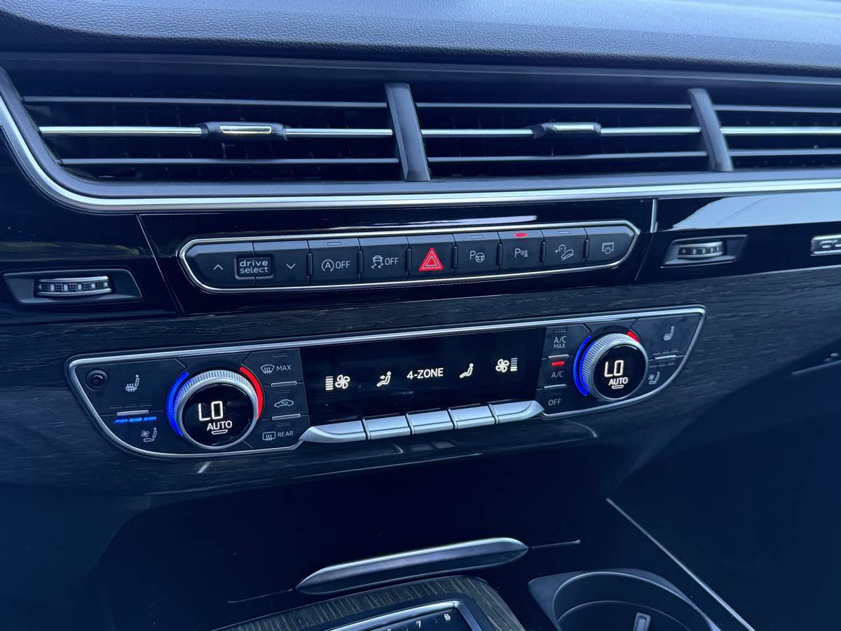 2019 Audi Q7 3.0T Prestige photo 22