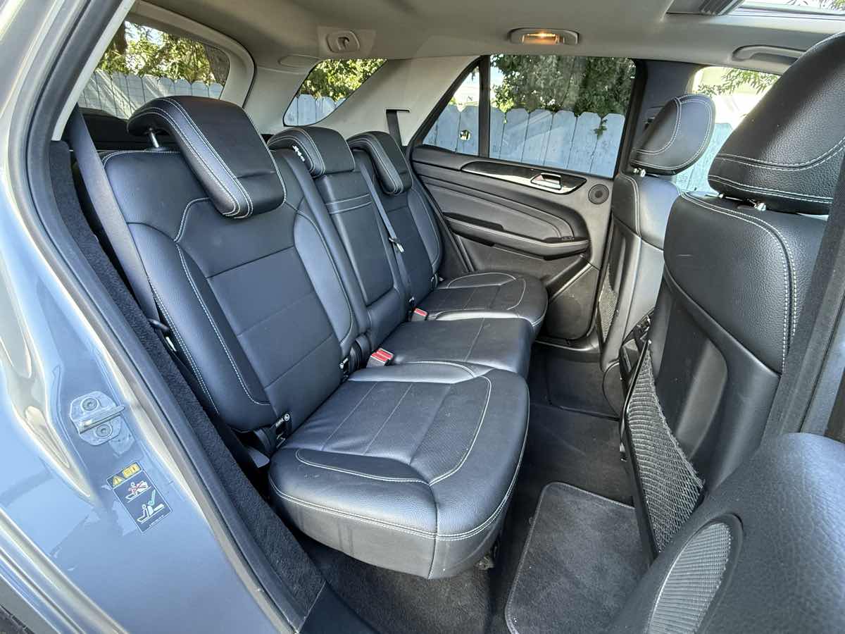 2015 Mercedes Benz ML 4MATIC 350 photo 10