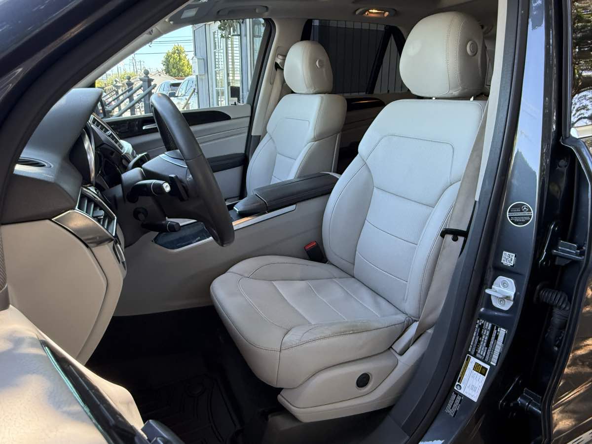 2015 Mercedes Benz ML 350 photo 2