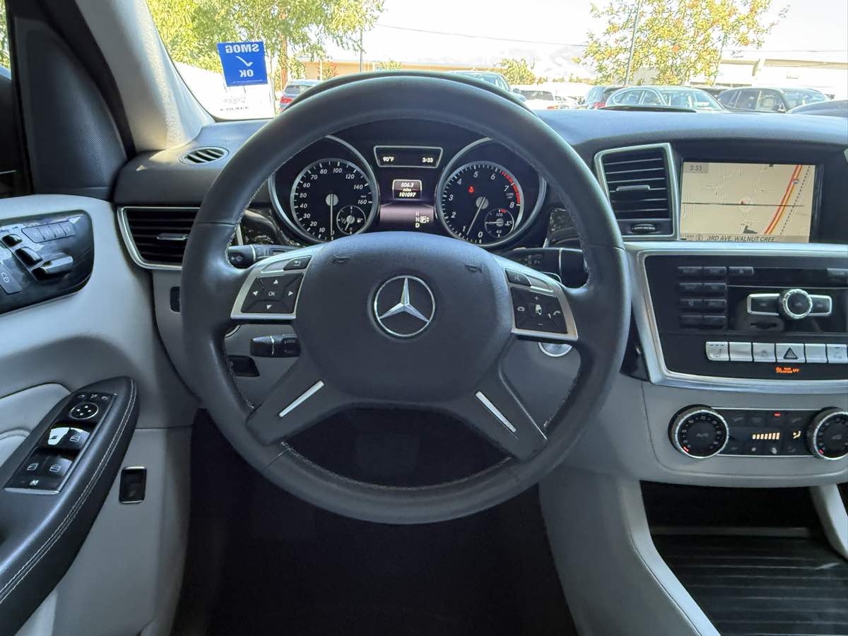 2015 Mercedes Benz ML 350 photo 10