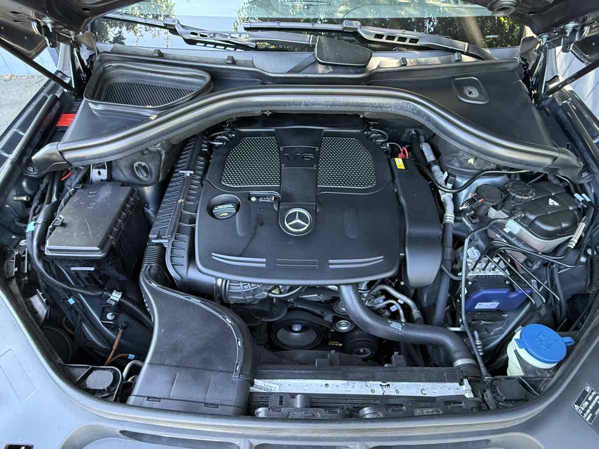 2015 Mercedes Benz ML 350 photo 21