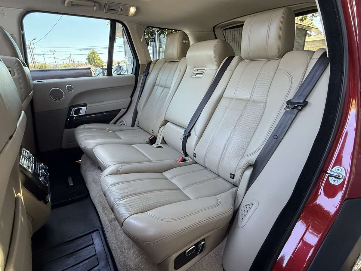 2015 Land Rover Range Rover SuperCharged photo 5