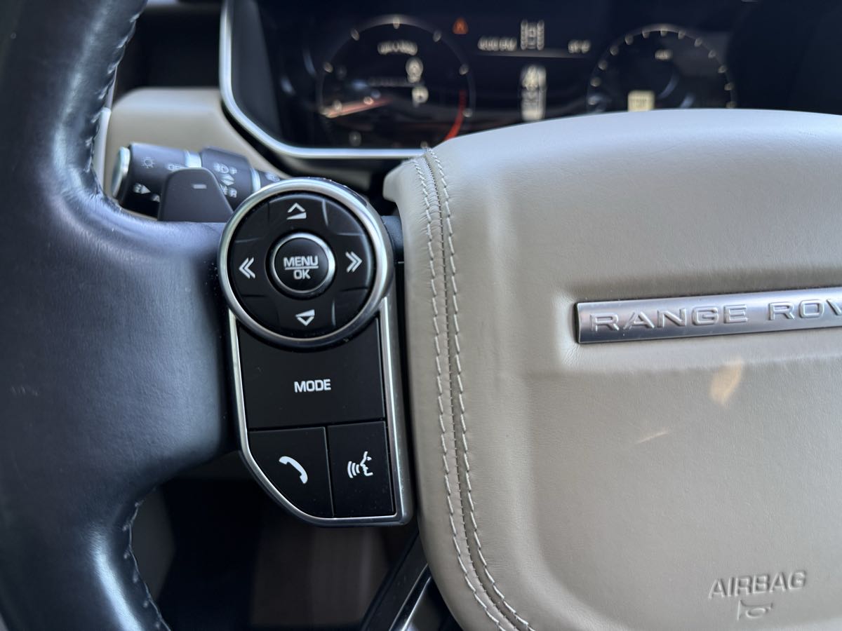 2015 Land Rover Range Rover SuperCharged photo 15