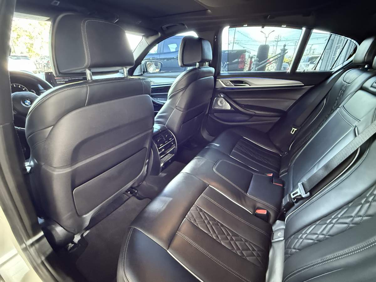 2018 Bmw M550i xDrive Sedan photo 6