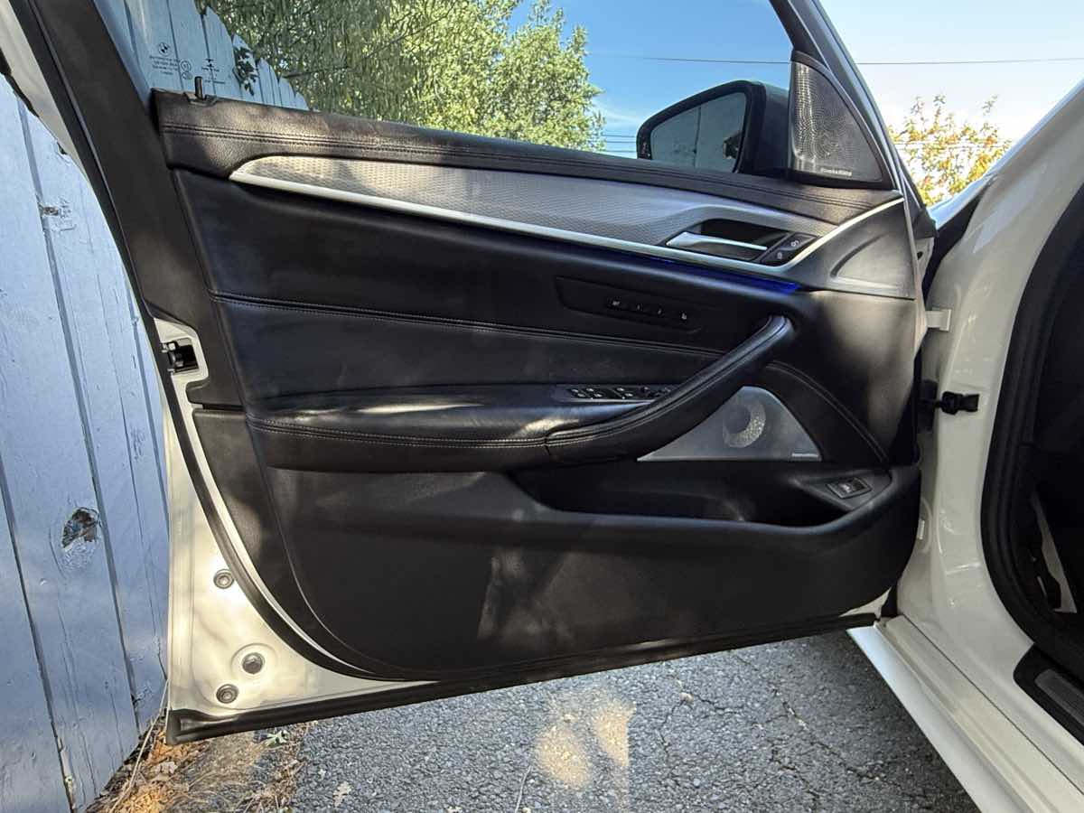 2018 Bmw M550i xDrive Sedan photo 23
