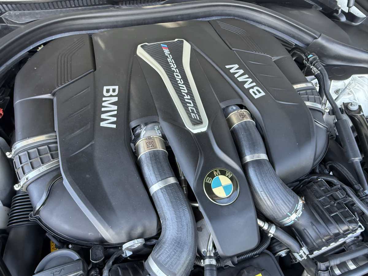 2018 Bmw M550i xDrive Sedan photo 27