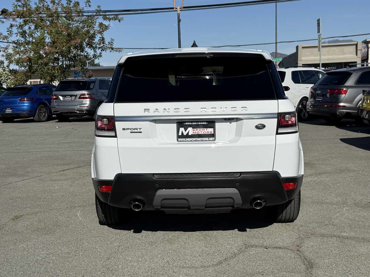 2017 Land Rover Range Rover Sport SE photo 6