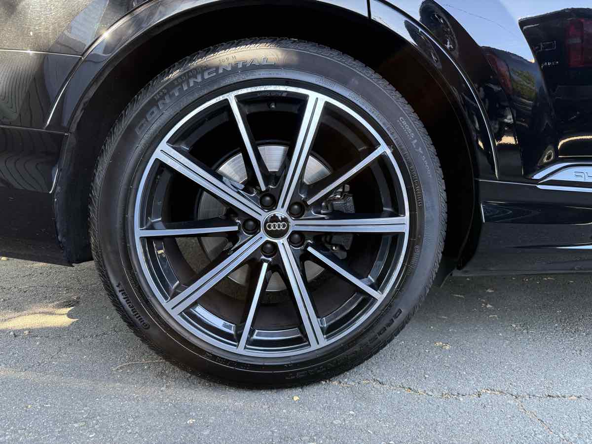 2020 Audi SQ7 Prestige photo 26