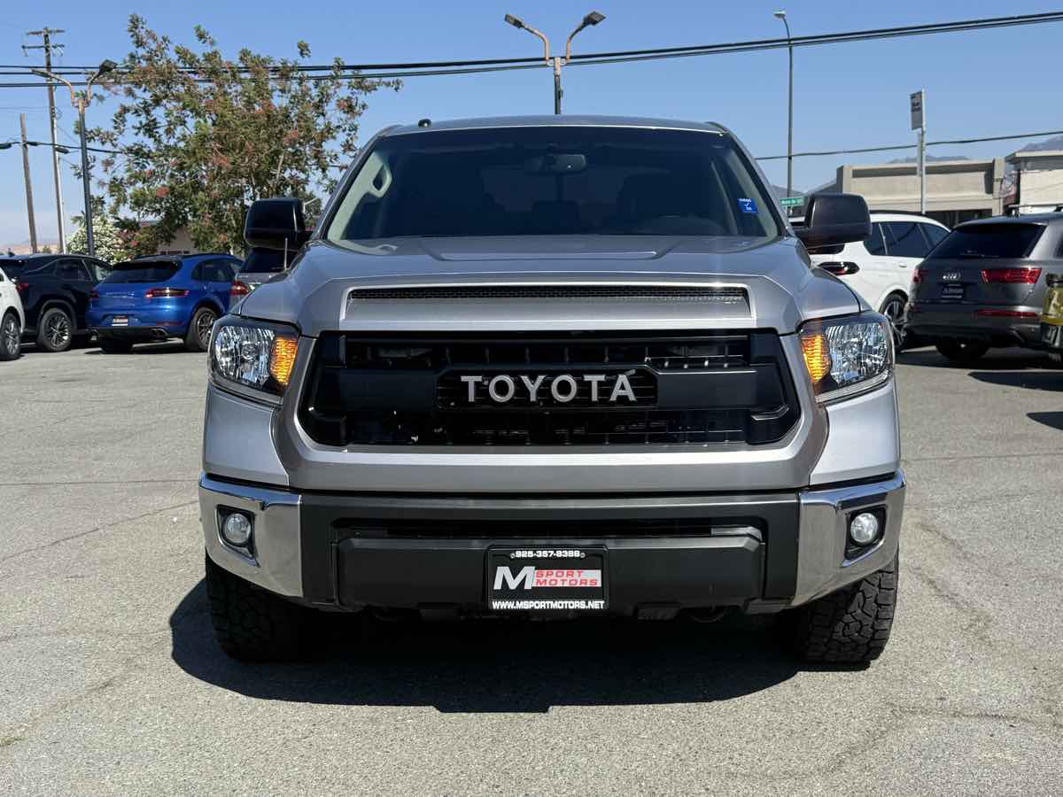 2012 Toyota Tundra SR5 photo 2