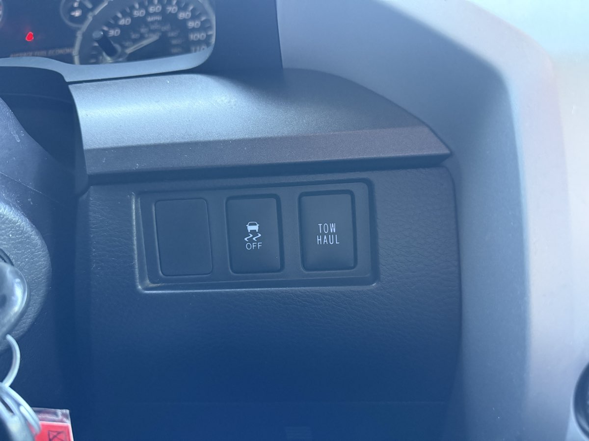2012 Toyota Tundra SR5 photo 19