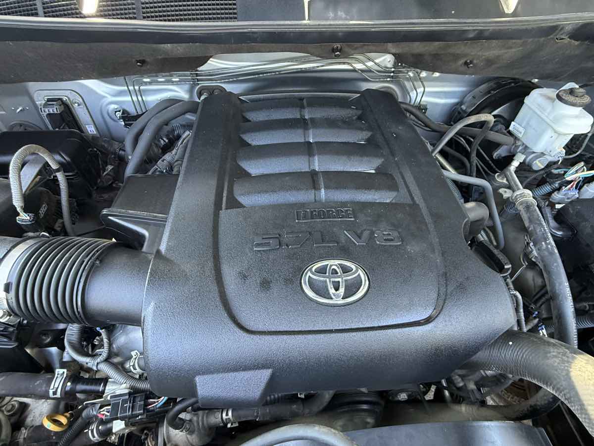 2012 Toyota Tundra SR5 photo 24