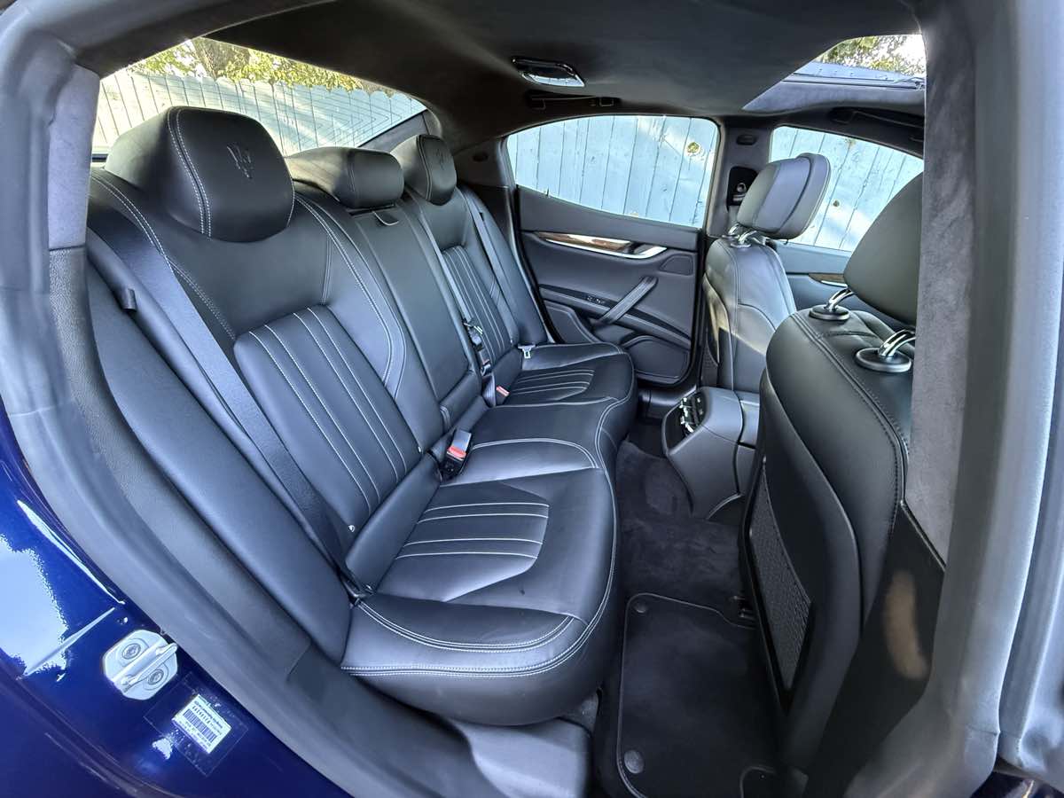 2015 Maserati Ghibli S Q4 photo 12