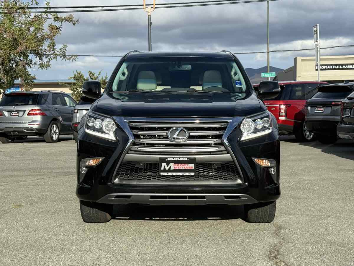 2017 Lexus GX 460 photo 2