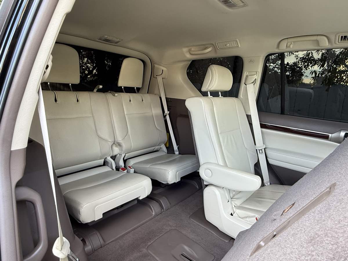 2017 Lexus GX 460 photo 13