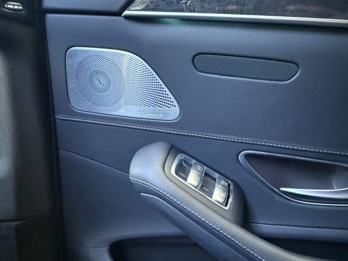 2019 Mercedes Benz S 450 photo 17