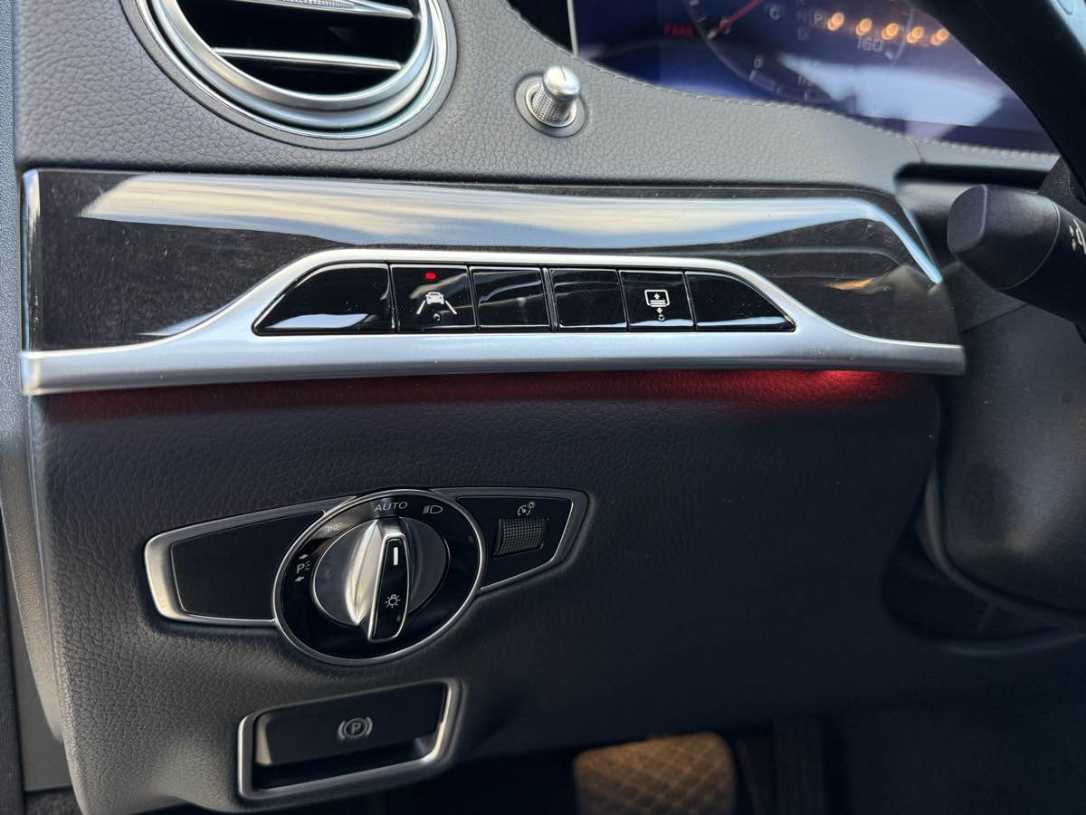 2019 Mercedes Benz S 450 photo 24