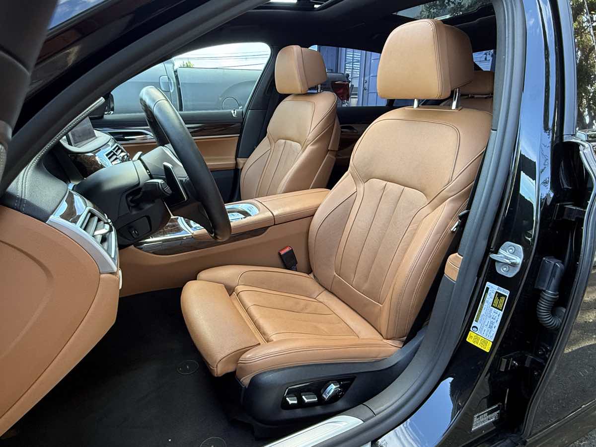 2020 Bmw 740i Sedan photo 3