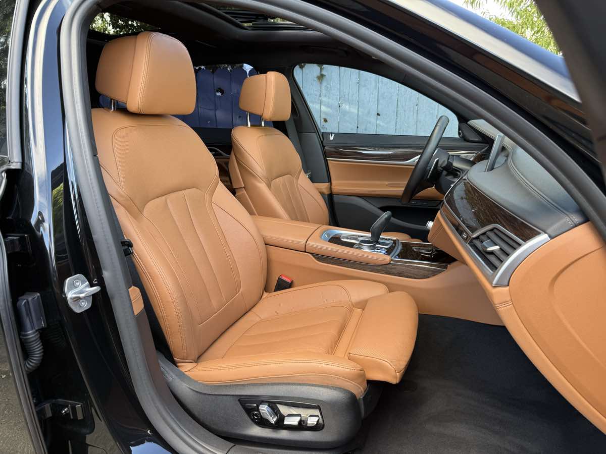 2020 Bmw 740i Sedan photo 8