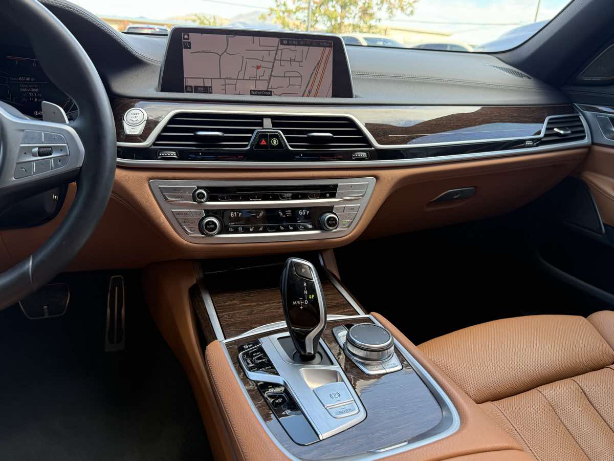 2020 Bmw 740i Sedan photo 14