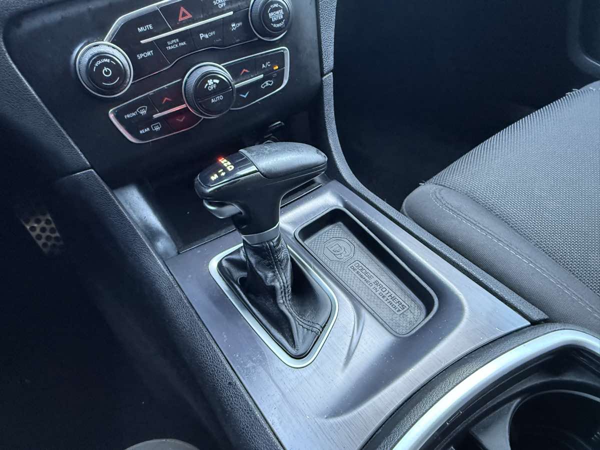 2018 Dodge Charger R/T Scat Pack photo 15