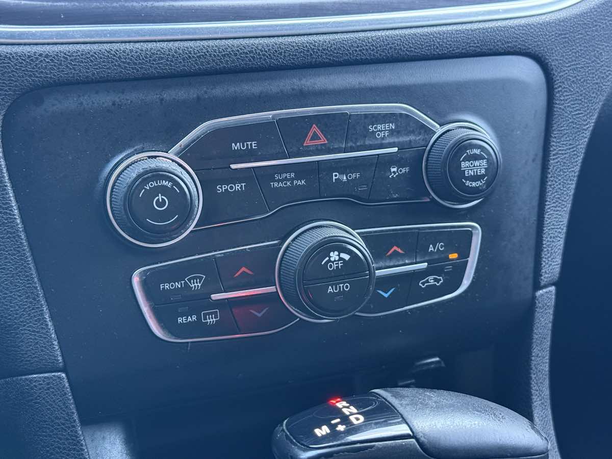 2018 Dodge Charger R/T Scat Pack photo 19