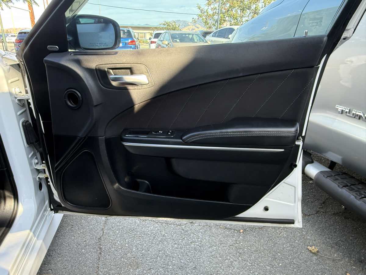 2018 Dodge Charger R/T Scat Pack photo 21