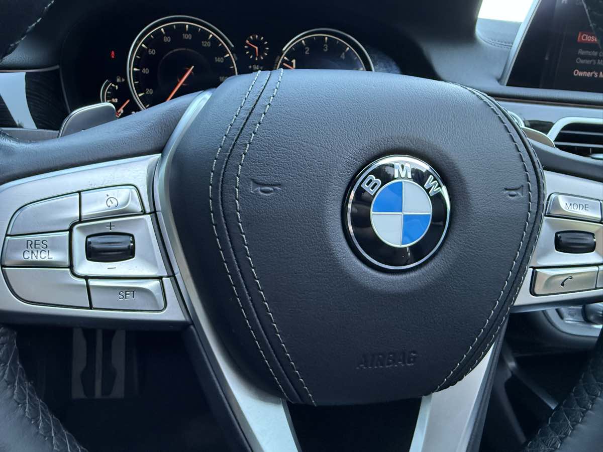 2019 Bmw 740i Sedan photo 17