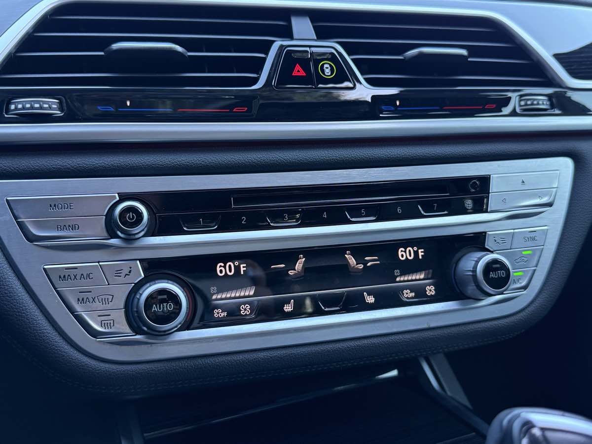 2019 Bmw 740i Sedan photo 20