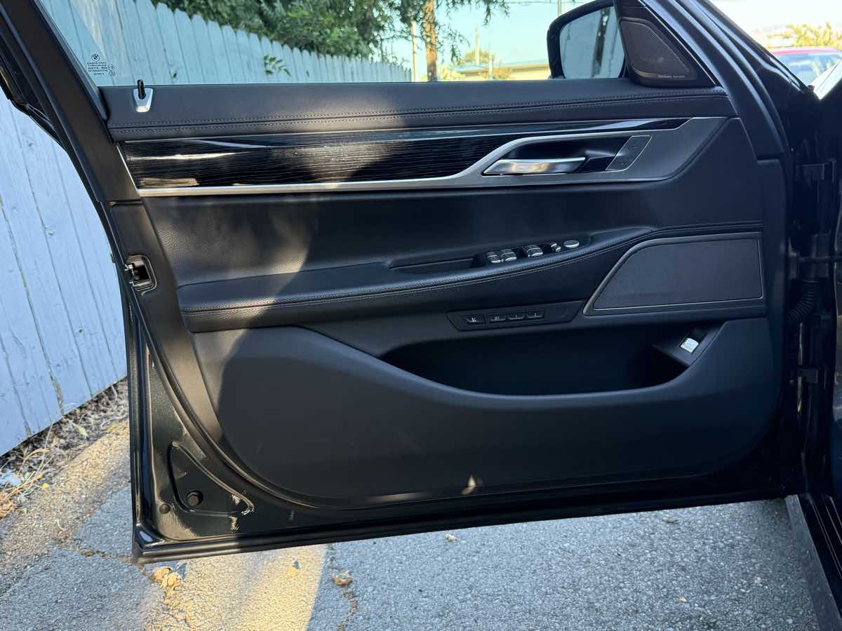 2019 Bmw 740i Sedan photo 22