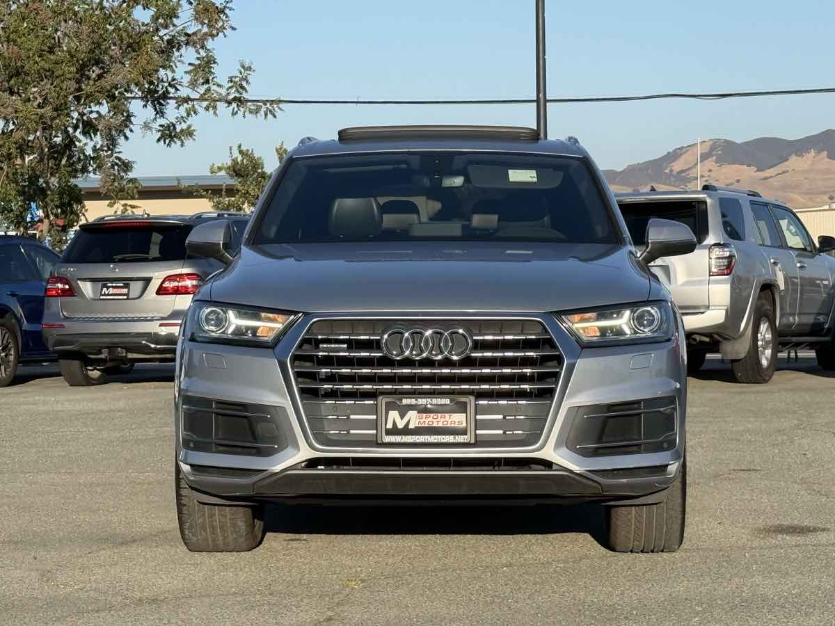 2018 Audi Q7 Premium Plus photo 2