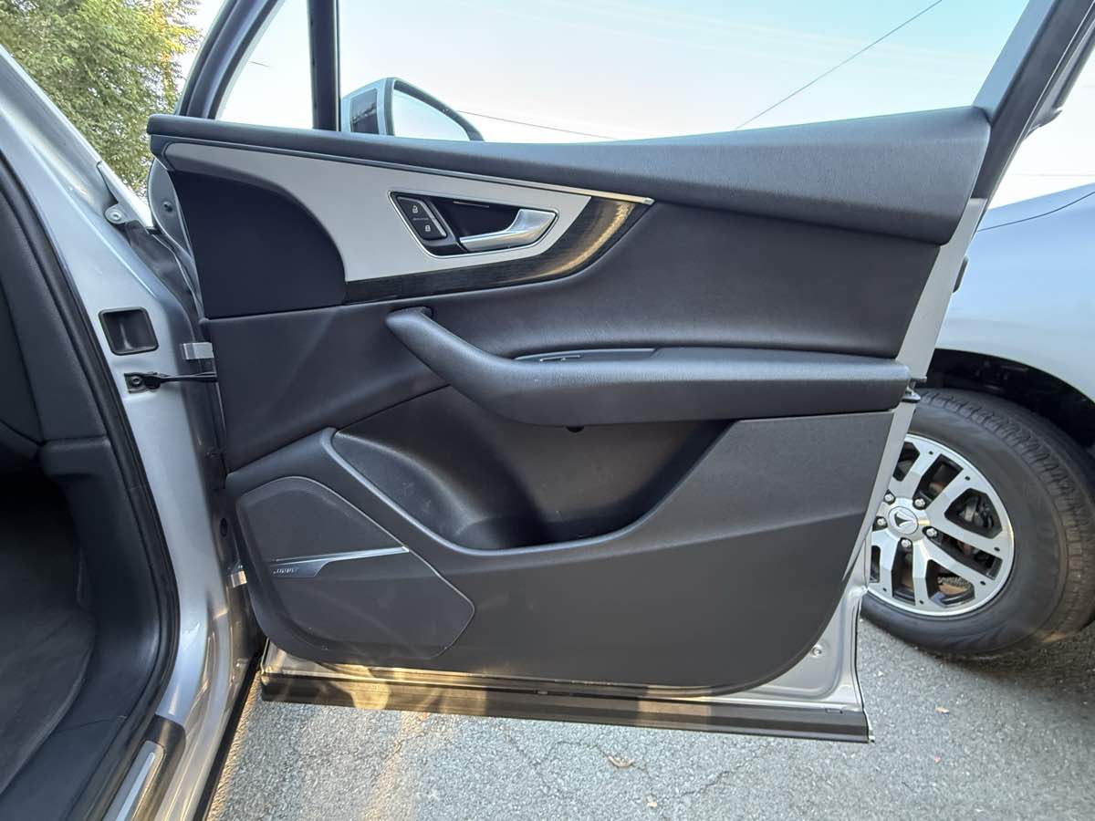 2018 Audi Q7 Premium Plus photo 23