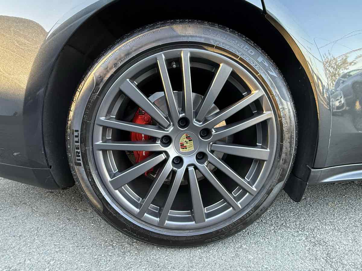 2017 Porsche Panamera 4S photo 41