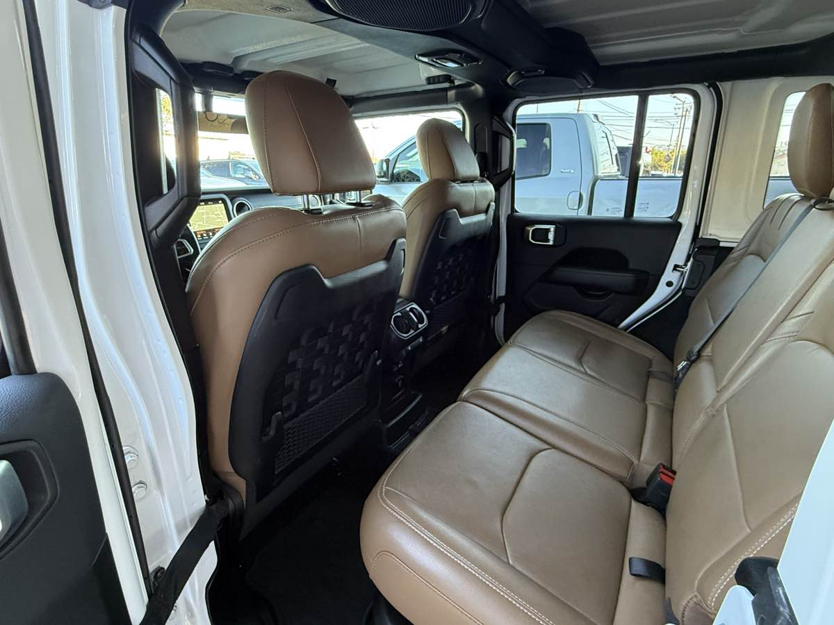 2022 Jeep Wrangler 4xe Unlimited Rubicon photo 7