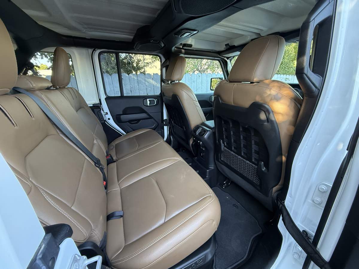 2022 Jeep Wrangler 4xe Unlimited Rubicon photo 14