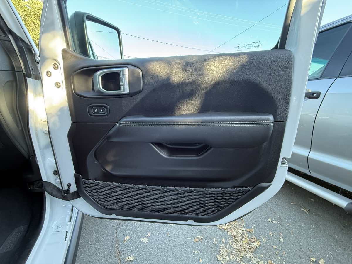 2022 Jeep Wrangler 4xe Unlimited Rubicon photo 34